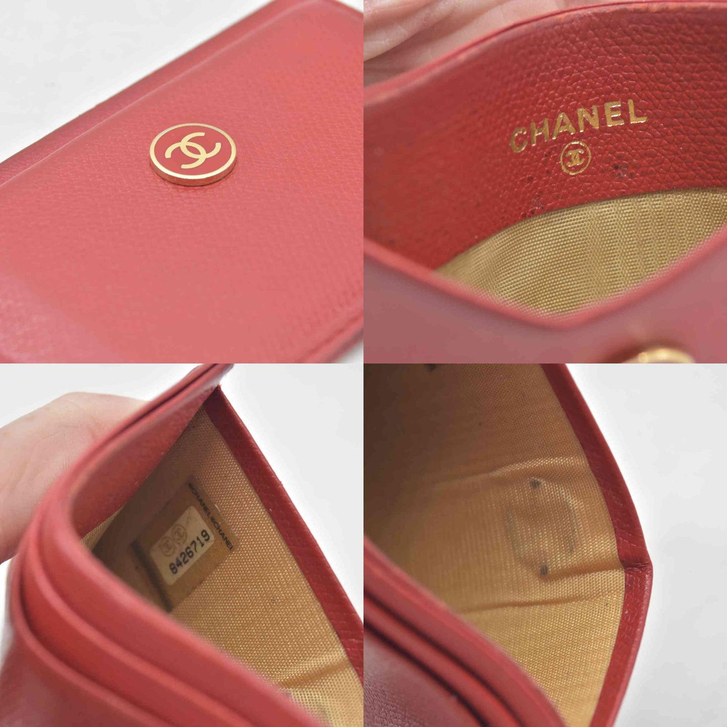 $575 2004 Chanel Caviar CC Button Card Holder Red
