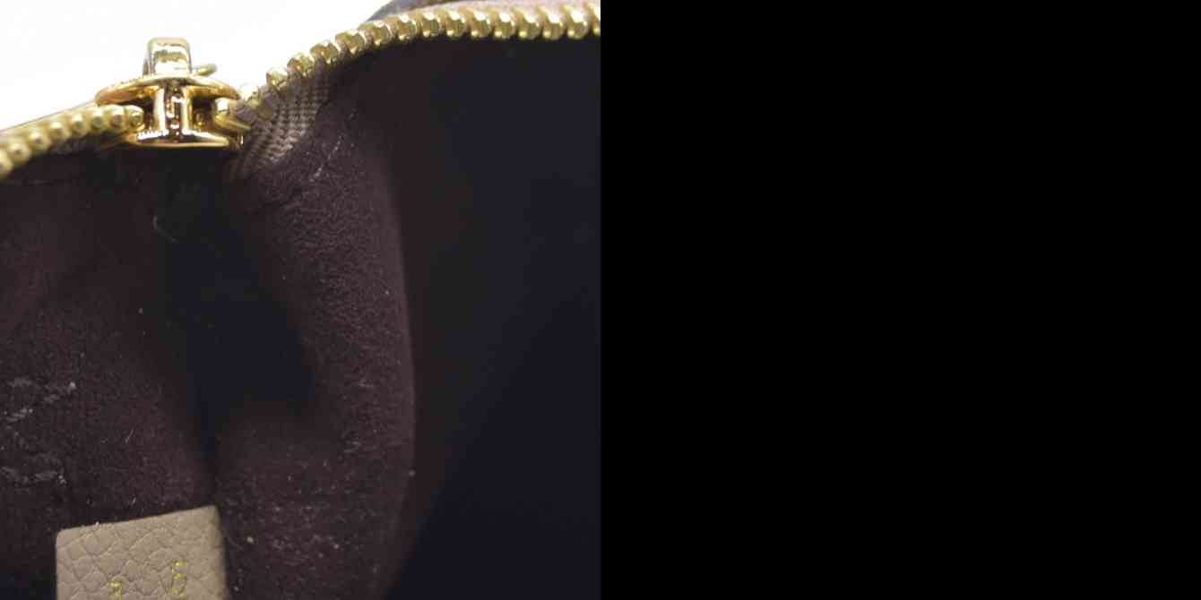 LOUIS VUITTON Empreinte Monogram Giant Neverfull MM Pochette Tourterelle