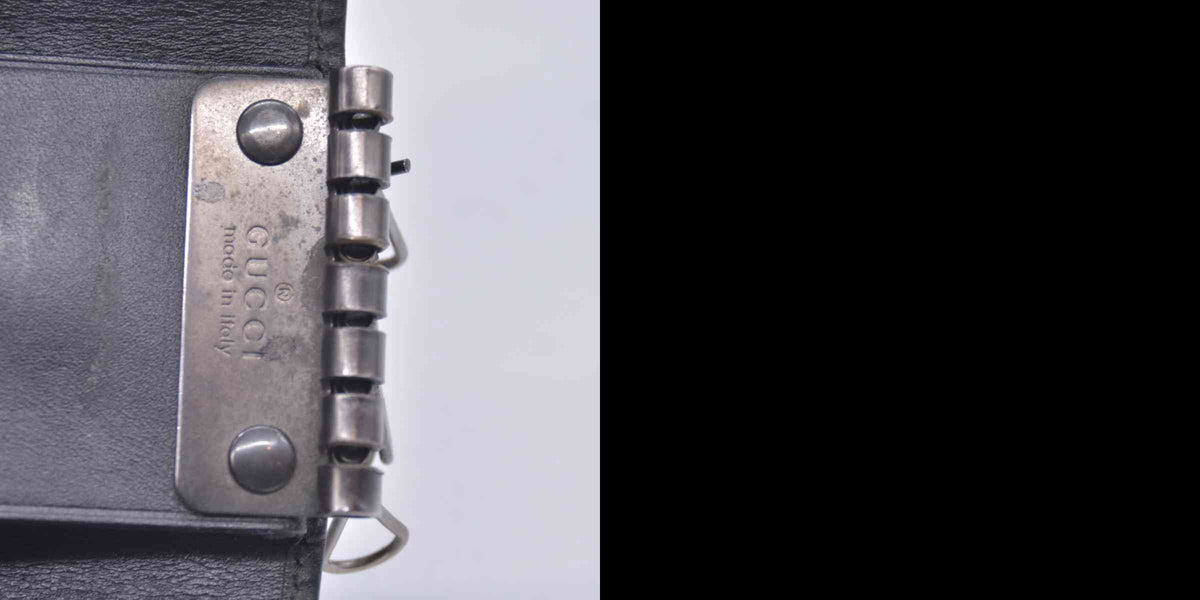 $350 Gucci  GG Supreme 6 Key Holder CONSIGNMENT 10020914