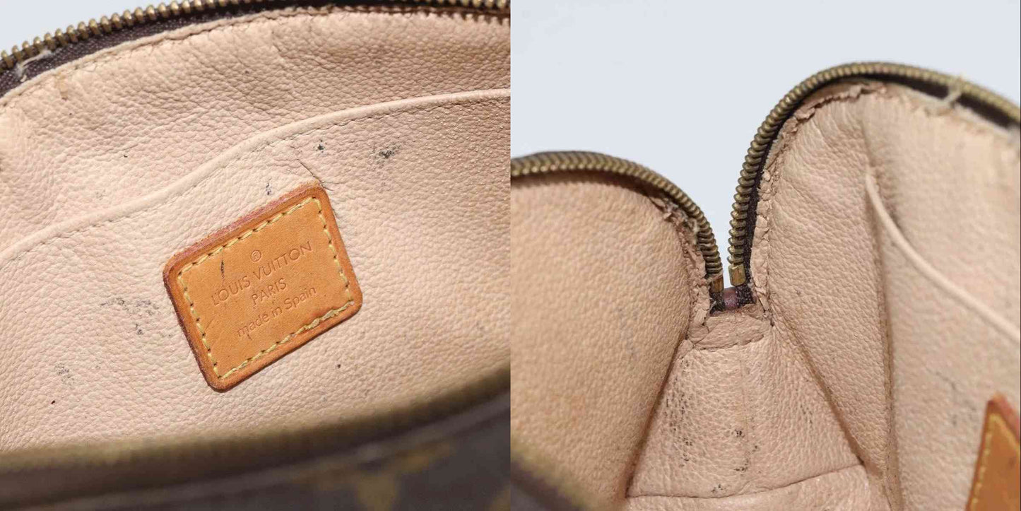$620 2001 Louis Vuitton Monogram Cosmetic Pouch CA1021