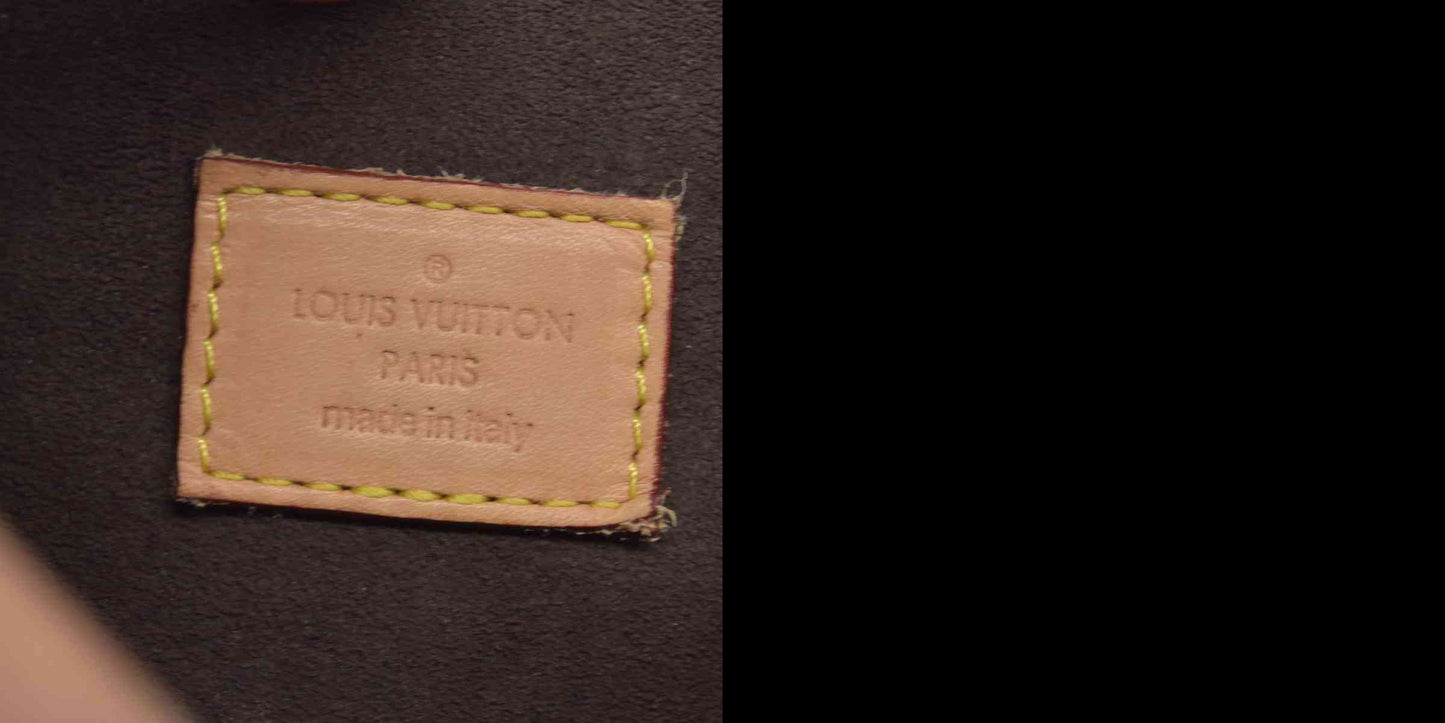 $2750 2018 Louis Vuitton  Monogram Pochette Metis PL2188