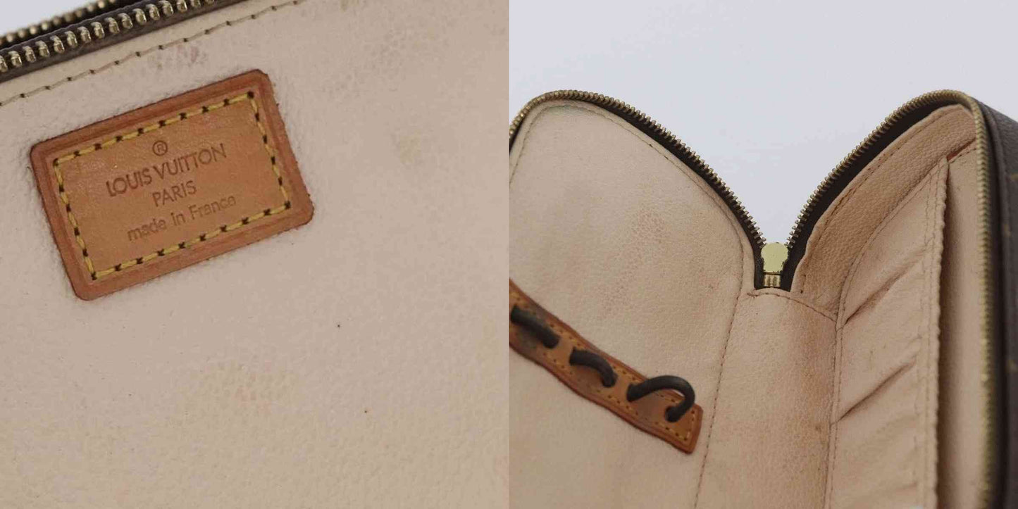 $750 2002 LOUIS VUITTON Monogram Trousse Blush PM VI0092
