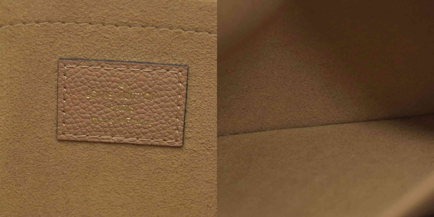 $760 Louis Vuitton Monogram Daily Pouch Sesame