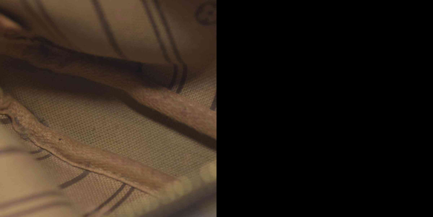 $835 2007 Louis Vuitton Monogram Complice Trunks and Bags Mini Pochette Accessories Beige FL3077