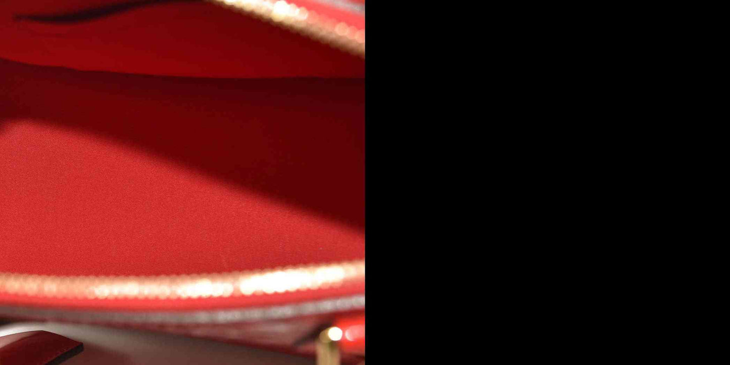 LOUIS VUITTON  Vernis Alma BB Pomme D'Amour