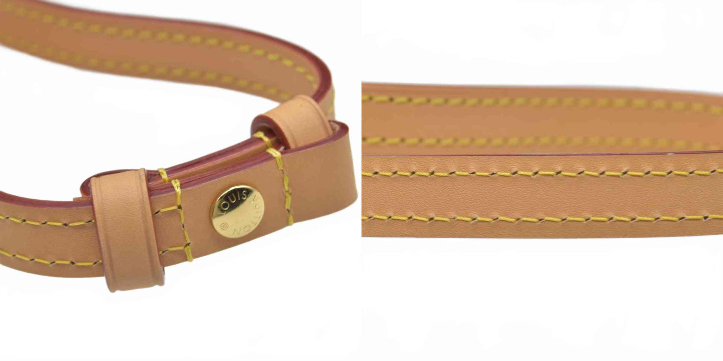 $1890 Louis Vuitton Monogram Liv Pochette