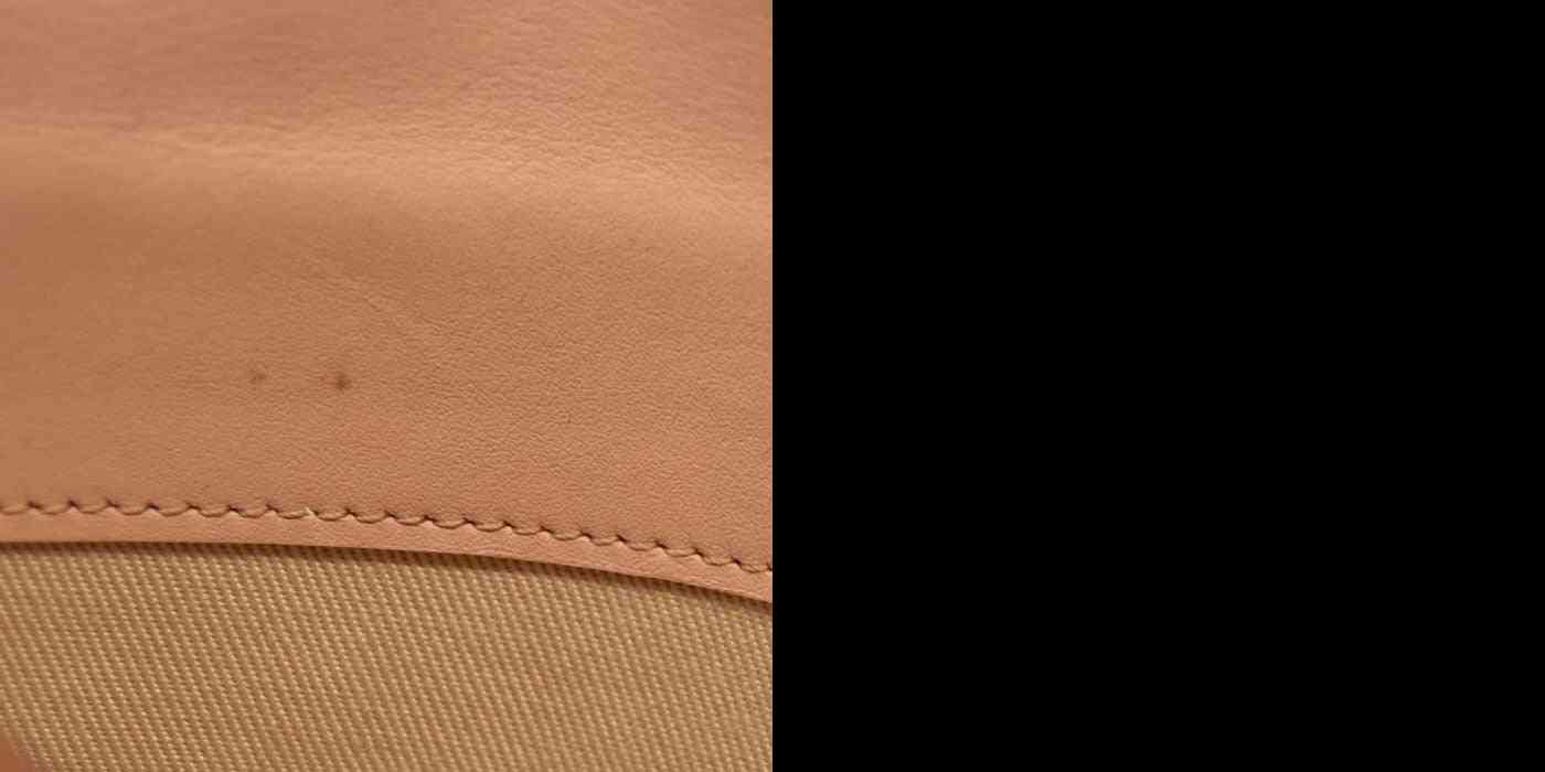 MCM  Metallic Visetos Medium Patricia Wallet On Chain Champagne Gold