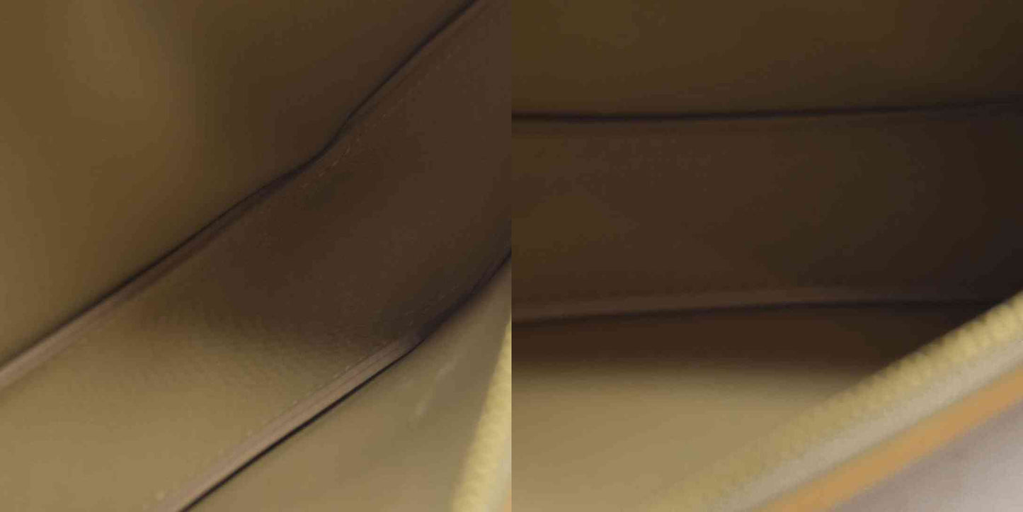 $740 Louis Vuitton  Vernis Lexington Pochette Beige