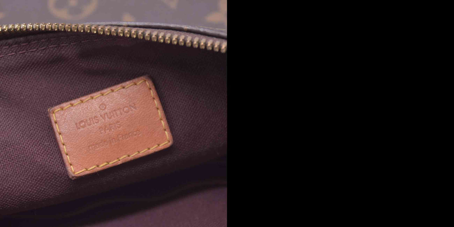 $1650 2017 Louis Vuitton Monogram Berri MM DU4157