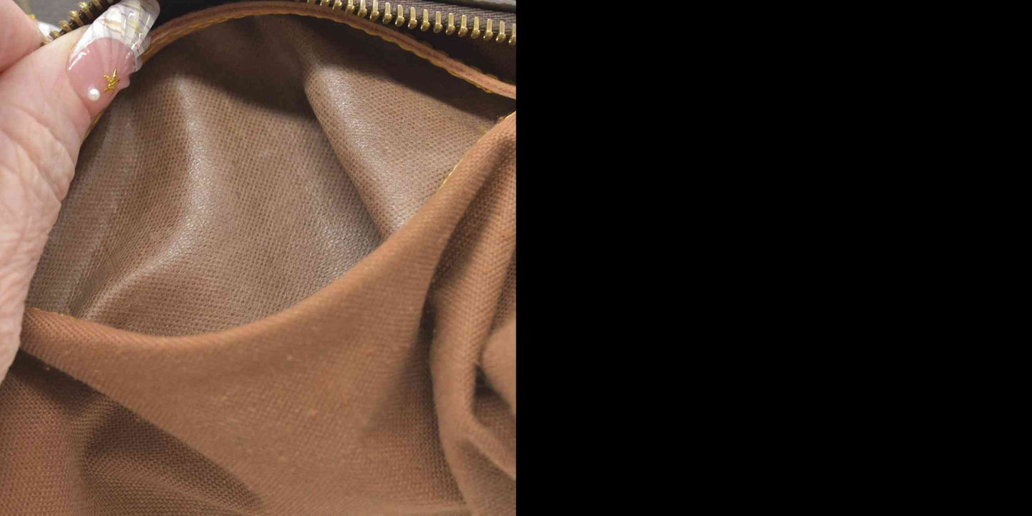 $1490 1989 Louis Vuitton  Speedy 25 Brown Monogram MI8911