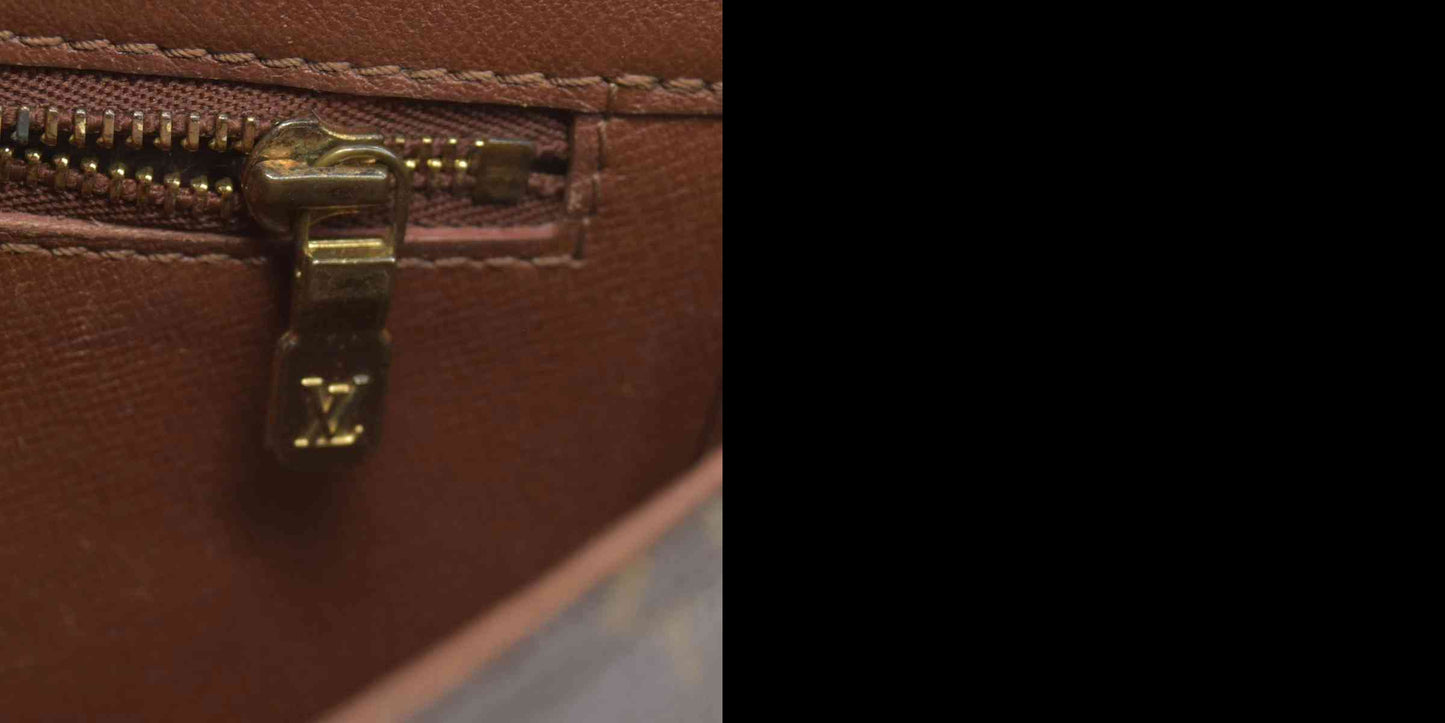 $1180 1987 Louis Vuitton Monogram Chantilly PM 873VI