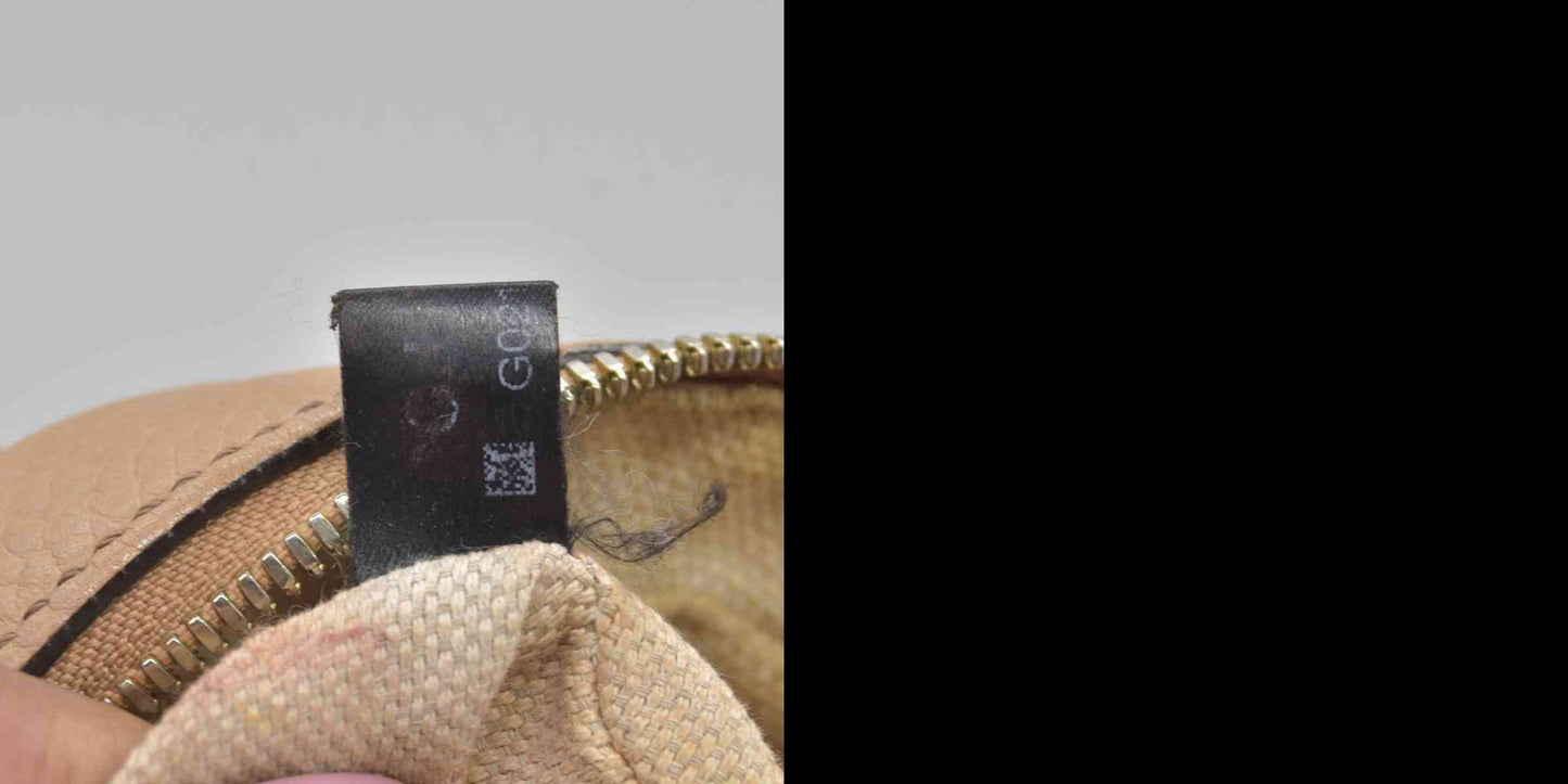$1490 Gucci Interlocking G Soho Disco Beige