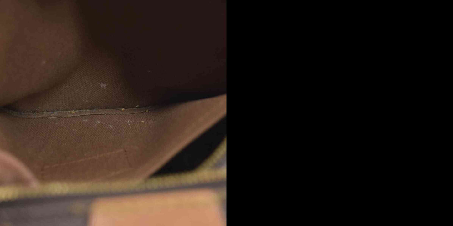 $2840 Louis Vuitton LV Monogram Multi-Pochette Accessories