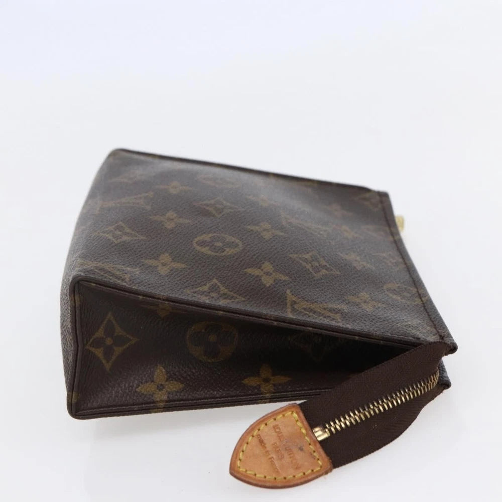 LOUIS VUITTON Monogram Poche Toilette 19 Pouch M47544 LV Auth 145785