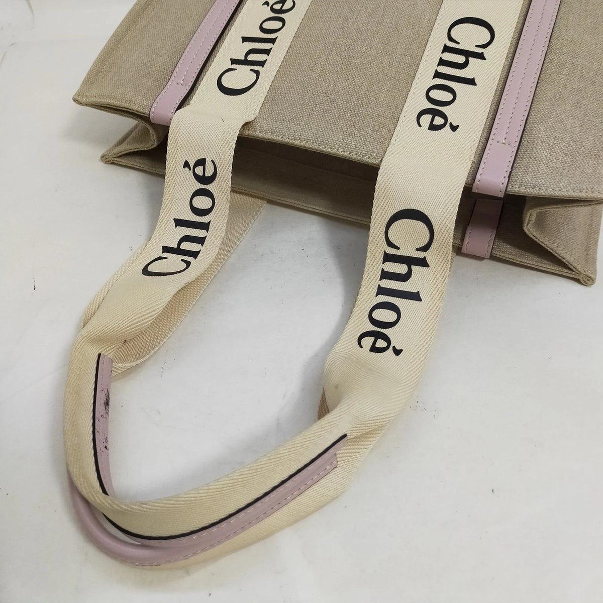 $1390 Chloe Medium Woody Linen Tote Pink