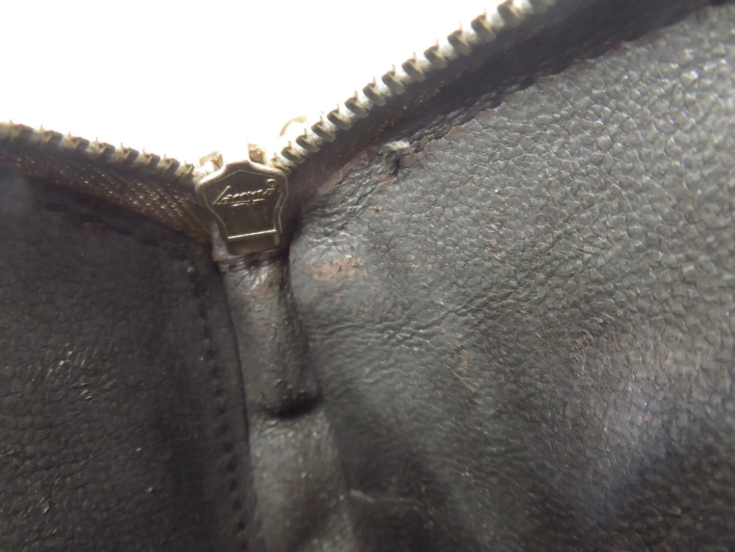$520 GUCCI Guccissima Leather Coin Purse Compact Wallet