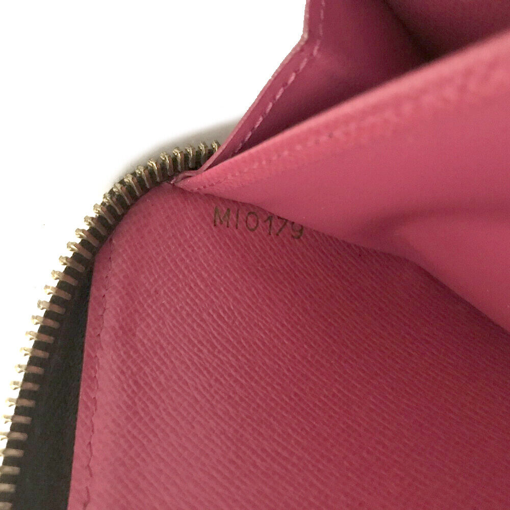 LOUIS VUITTON Monogram LV Love Lock Zippy Wallet MI0179