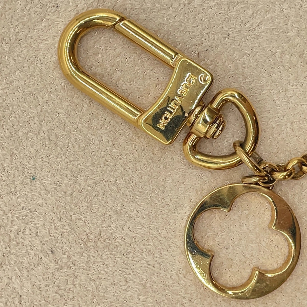 $675 Louis Vuitton Fleur de Monogram Bag Charm Chain Gold Beige