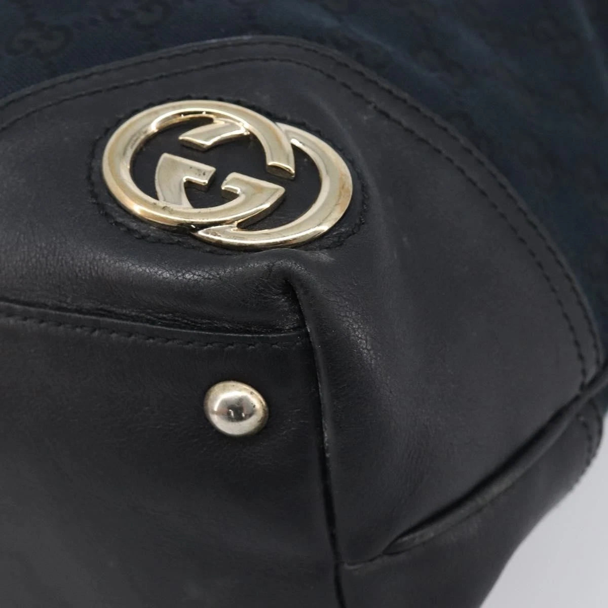 $950 Gucci GG Canvas Abbey Black Tote