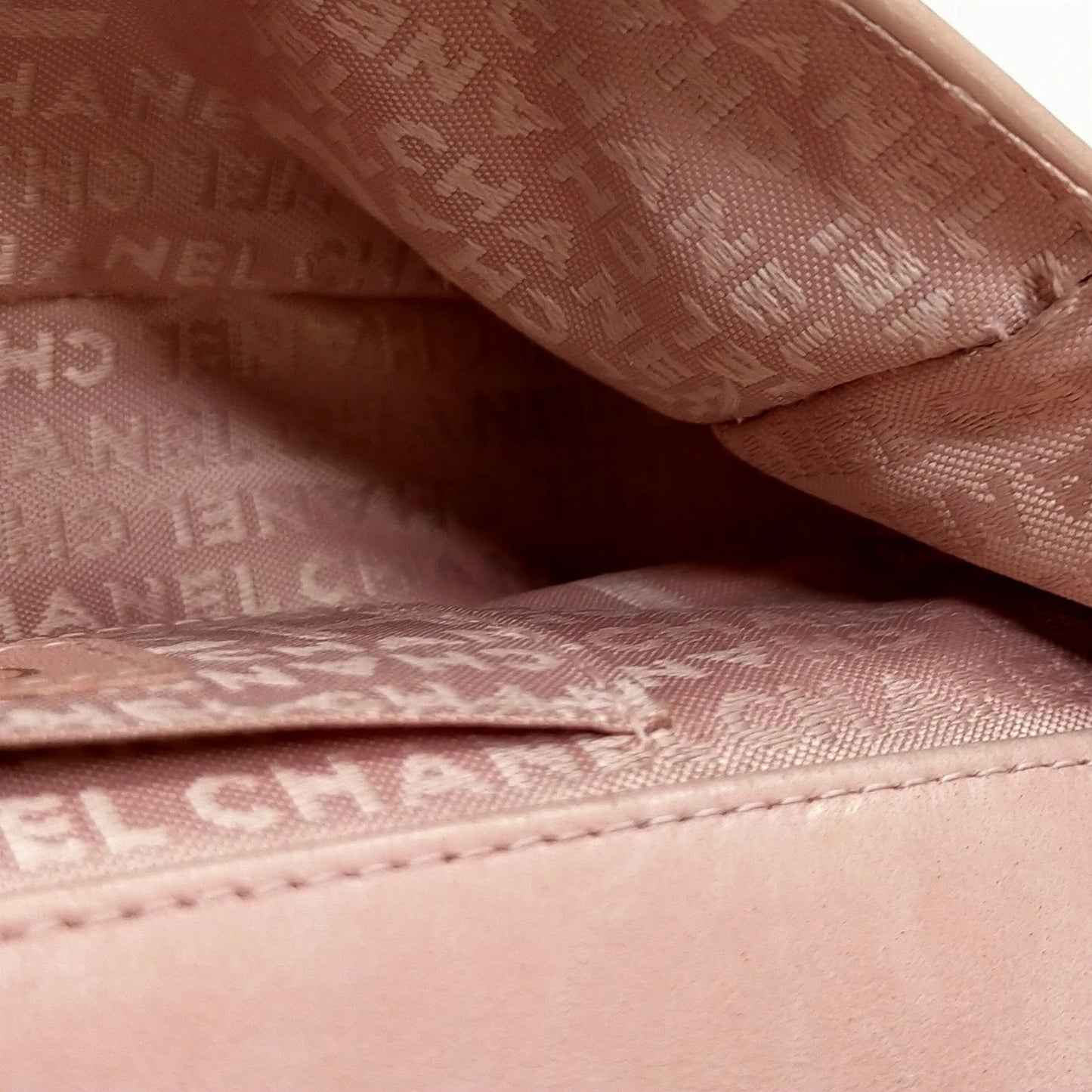 PRE-ORDER Chanel  Lambskin Quilted Mini Chocolate Bar Camellia Flap Pink