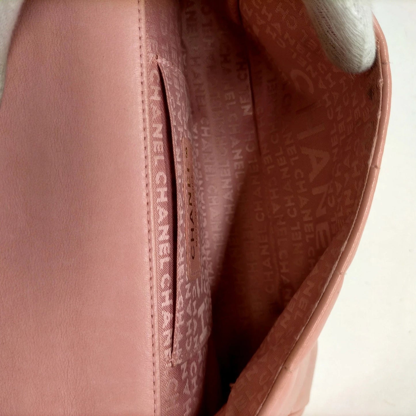 PRE-ORDER Chanel  Lambskin Quilted Mini Chocolate Bar Camellia Flap Pink