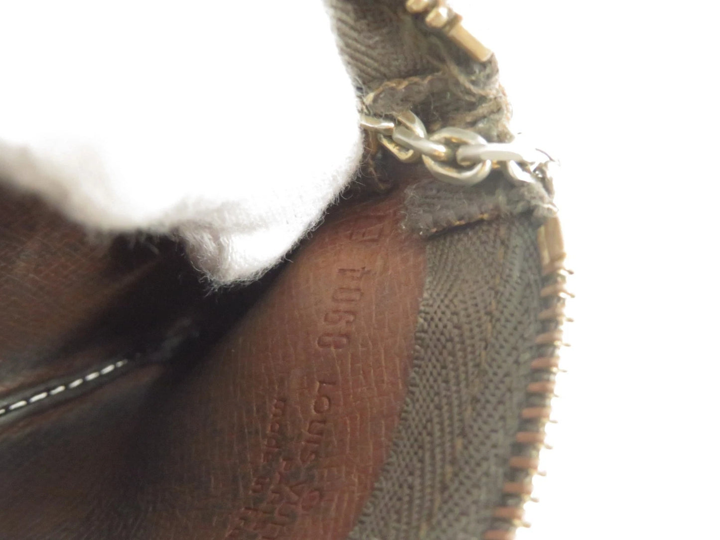 $345 LOUIS VUITTON Monogram Coin Purse Key Pochette Cles 8904ET