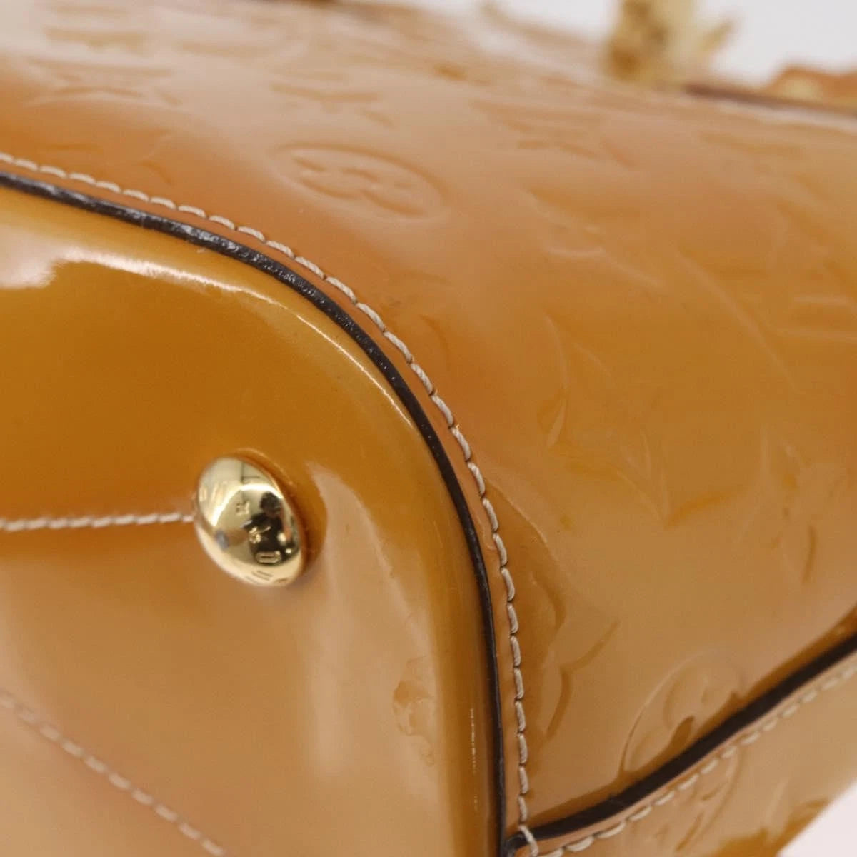$1560 2014 LOUIS VUITTON Vernis Montebello PM Dune DR2194