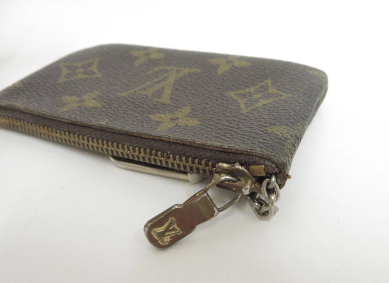 $345 LOUIS VUITTON Monogram Coin Purse Key Pochette Cles 8904ET
