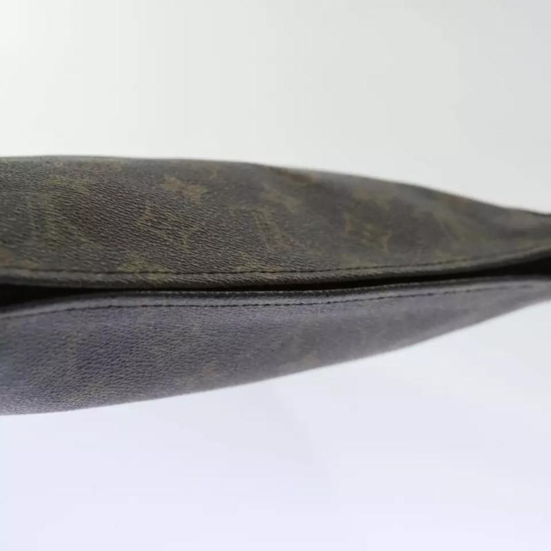 Louis Vuitton  Monogram Toiletry Pouch 26 864TH