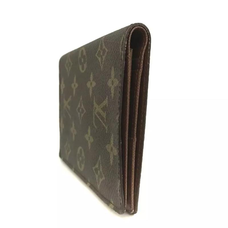 Louis Vuitton  Monogram Passport Cover 864RA