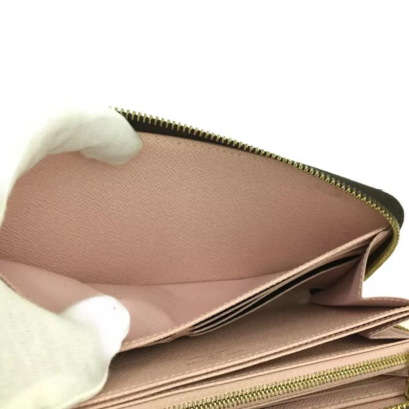 PRE-ORDER  Louis Vuitton  Monogram Zippy Wallet LU0231