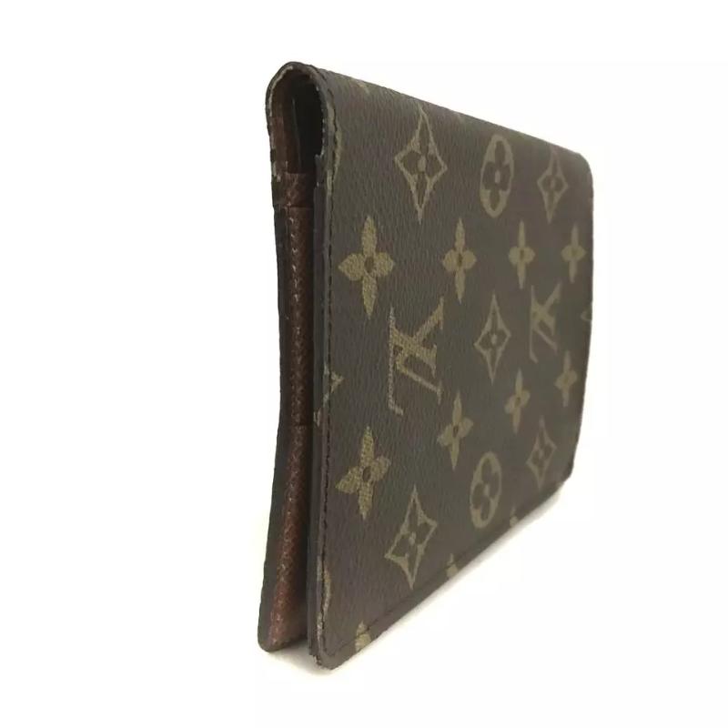 Louis Vuitton  Monogram Passport Cover 864RA