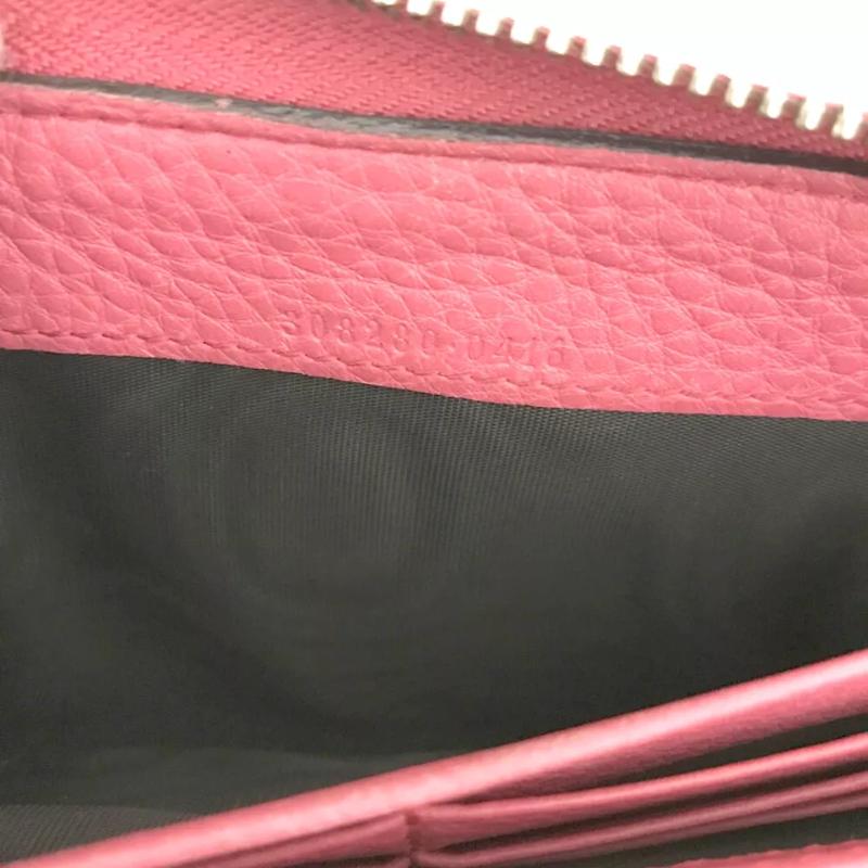 \Gucci  Pebbled Calfskin Soho Zip Around Wallet Red