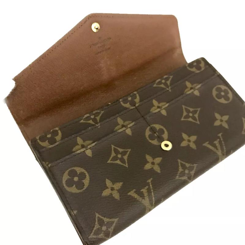 Louis Vuitton  Monogram Sarah Wallet CA4163