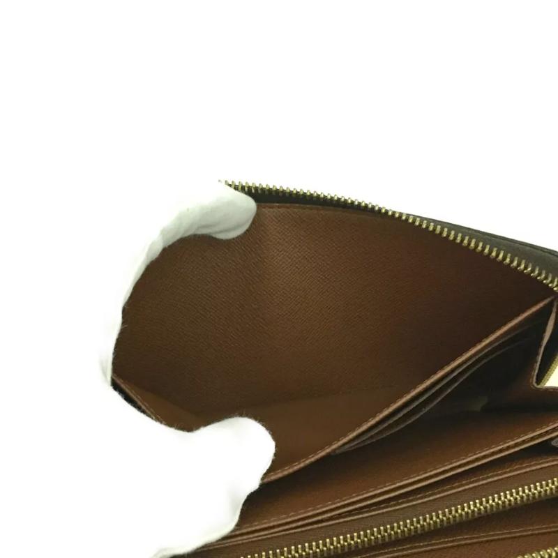Louis Vuitton  Monogram Zippy Wallet SP0037