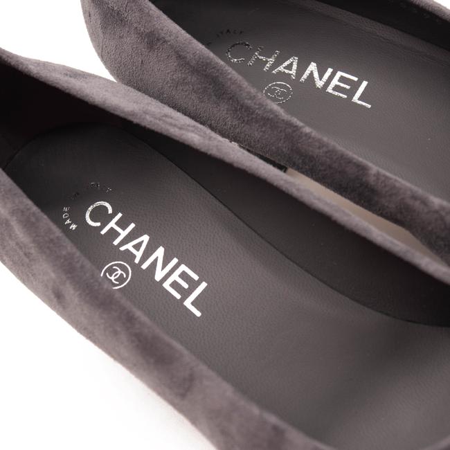 Chanel Grey Black 20c Calfskin Suede Cc Logo Chain Metal Pumps